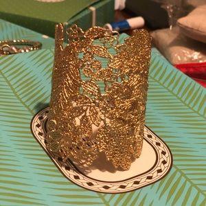 Stella and Dot Lace Chantilly Lace Cuff